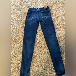 Women’s AE distressed Jeans